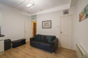 Flat B, 16, Ashvale Place, Aberdeen AB10 6PX