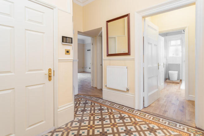 2 bed Flat for sale Image 4
