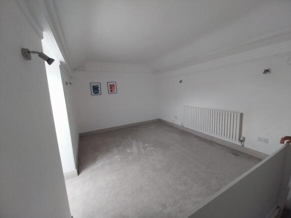 3 bed End of Terrace to rent Image 12