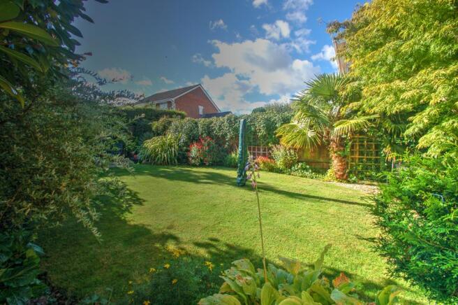 Huntley Grove Garden 6