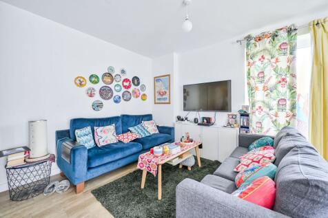Bowen Drive, Charlton, London, SE7