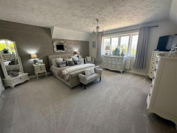 Bedroom 1.jpeg