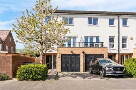 Hawker Drive, Addlestone