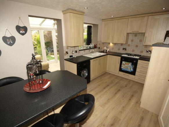 Dining kitchen