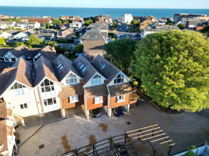 Warren Edge Road, Southbourne, BH6 4AU