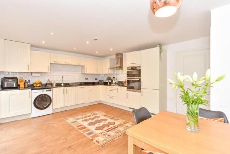 Brushwood Grove, Emsworth, Hampshire