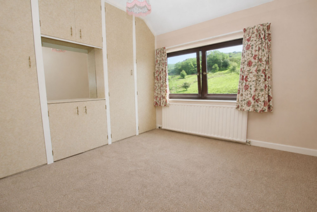 3 bed Semi-Detached for sale Image 12