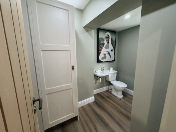 24. Downstairs toilet cloakeroom