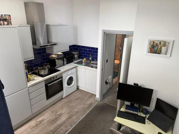 2 bed Apartment for sale Image 7