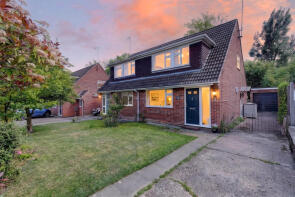 10, Foxcote, Wokingham RG40 3PE