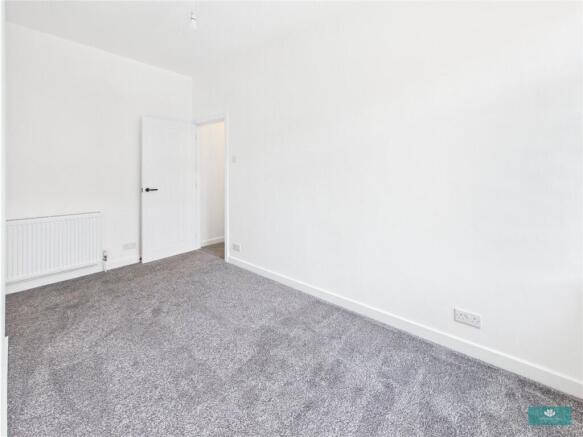 3 bed Terraced for sale Image 11