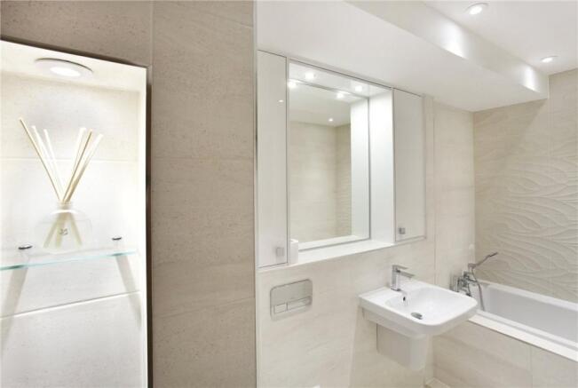 2 bed Apartment to rent Image 5