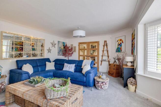 9, Pipers Close, Wirral, CH60 photo 4
