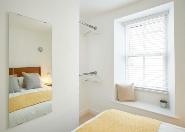 2 bed Cottage for sale Image 12