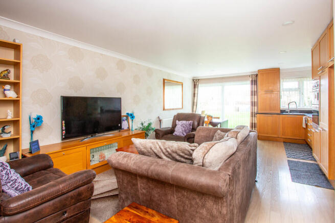 Lounge/Dining/Kit...