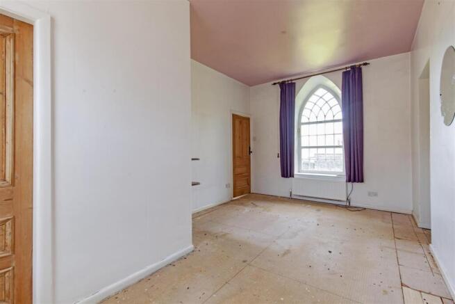 Bedroom 1-1.jpg
