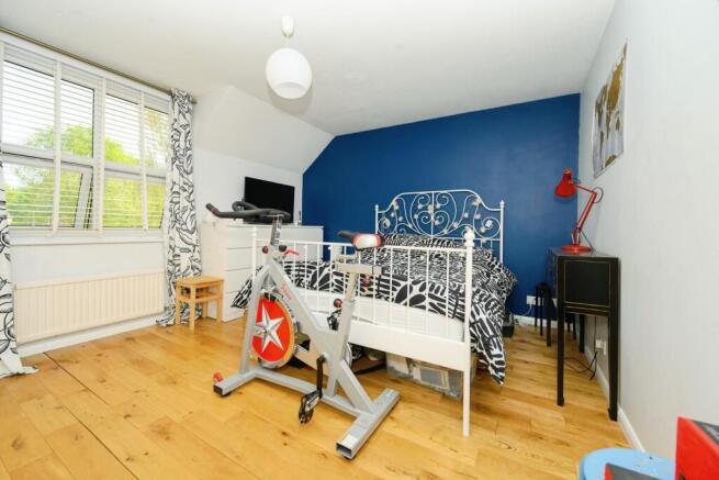 Photo 11