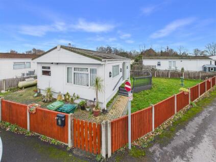 Bramley Avenue, Upper Halliford Road, Shepperton