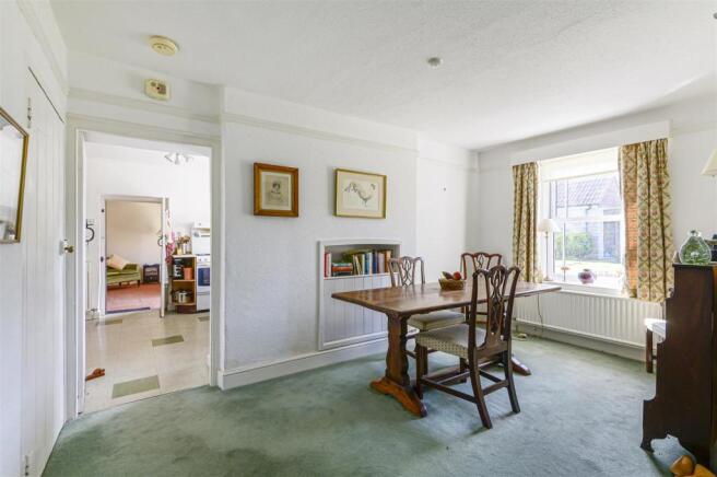 Dining Room.jpg