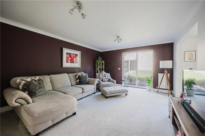 5 bed Semi-Detached for sale Image 6