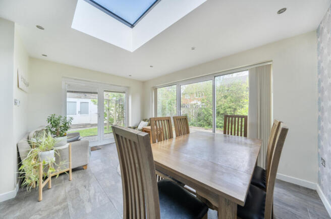 14473981069e77edcdc52c