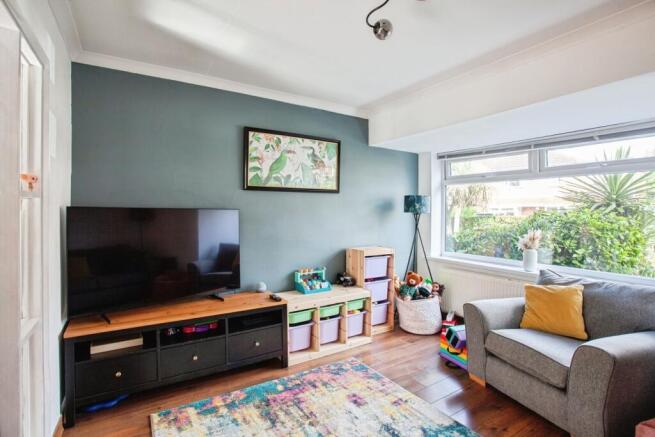 3 bed Semi-Detached for sale Image 6