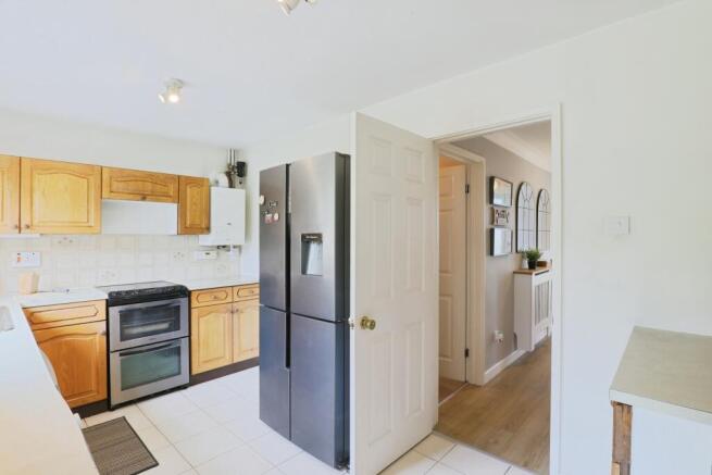 Seymour Road, Stratford-upon-Avon, CV37 photo 4