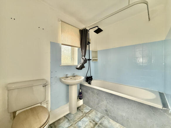2 bed Semi-Detached for sale Image 9