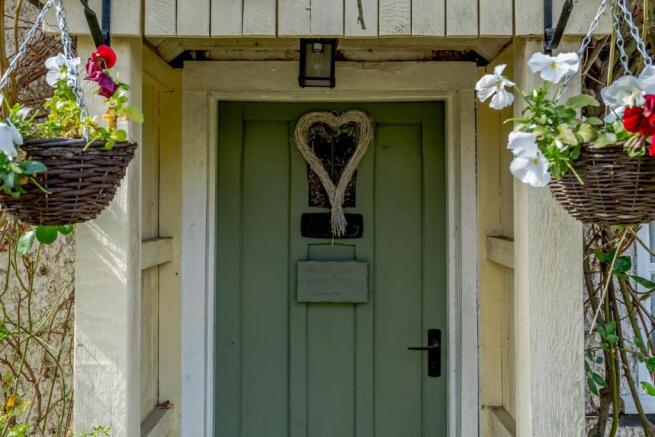 8380995-exterior02-800.jpg
