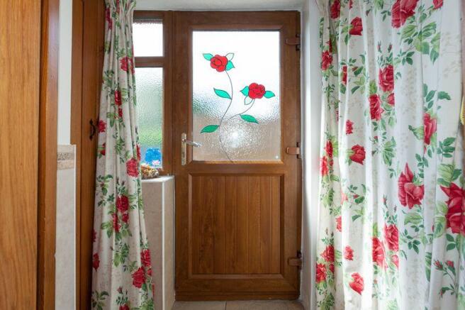 ENTRANCE PORCH