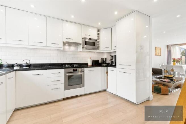 Alpine Close 18 MV-18.jpg