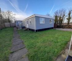 32b Millside, Trent Port Road, Marton, Gainsborough DN21 5AP