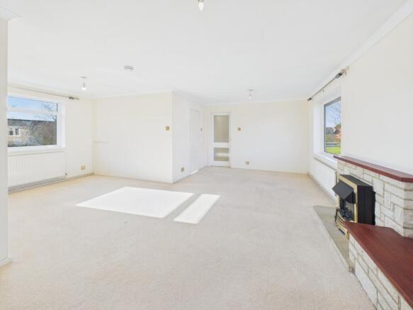 CAM02119G0-PR0349-STILL012