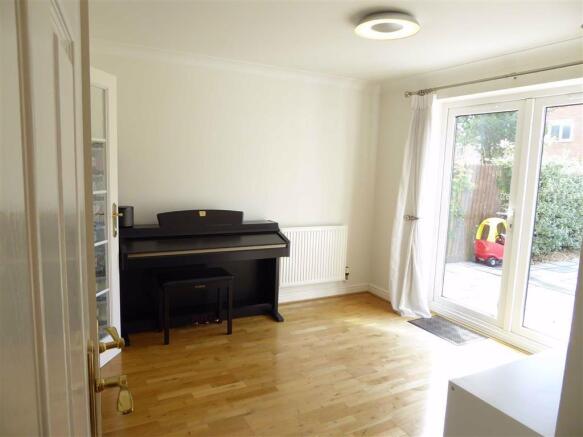 Photo 6