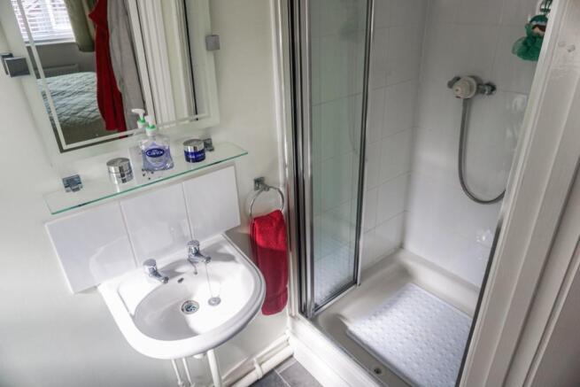 Master En-suite