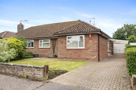 Manor Close, Henfield, BN5