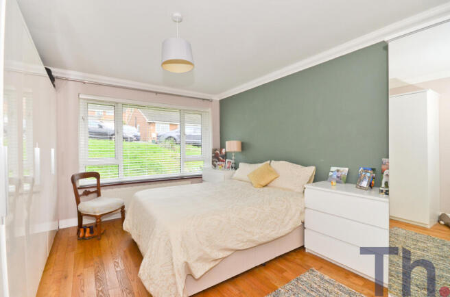 Bedroom 1.JPG