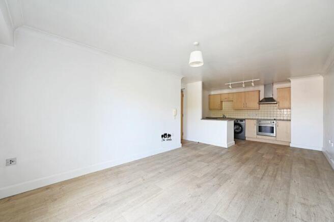 Open Plan Living / Kitchen 