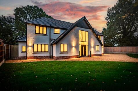 Highfield Parkway, Bramhall, SK7