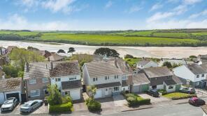 48, Penmere Drive, Newquay TR7 1QQ