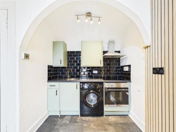 Apartment in Edinburgh - View 4