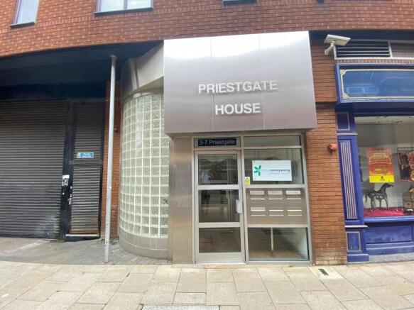 external Priestgate hse 3.jpg