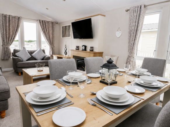 3 bed Park Home for sale Image 5