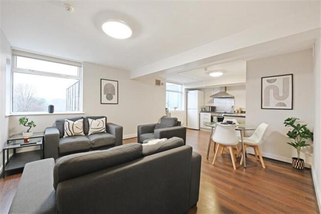 4 bed Apartment to rent in sheffield
