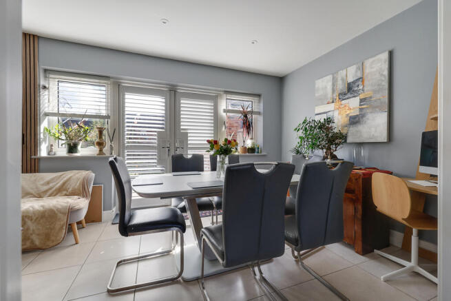 Drewell Close, Horley, Surrey, RH6 photo 4