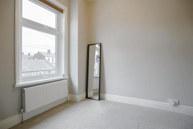 4 bed Terraced for sale Image 10