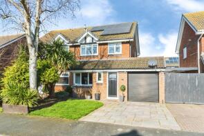 32, Rowntree Avenue, Fleetwood FY7 7HE
