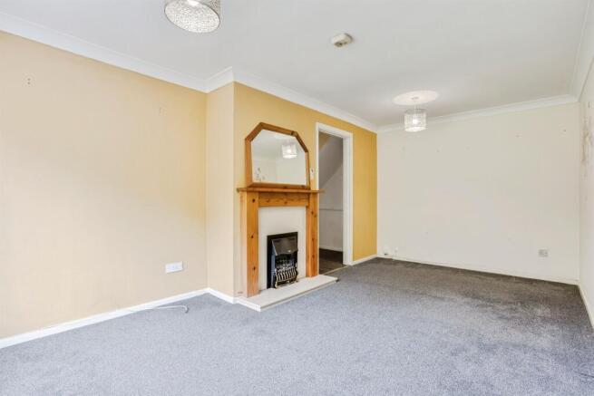 3 bed Semi-Detached for sale Image 5