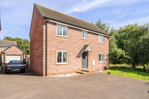 Colliers Gardens, Backwell, BS48