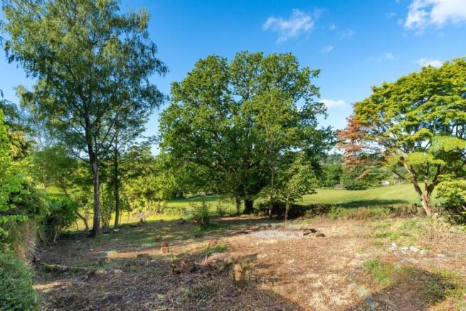 Blandford Road, Corfe Mullen, Wimborne, Dorset, BH21 photo 4
